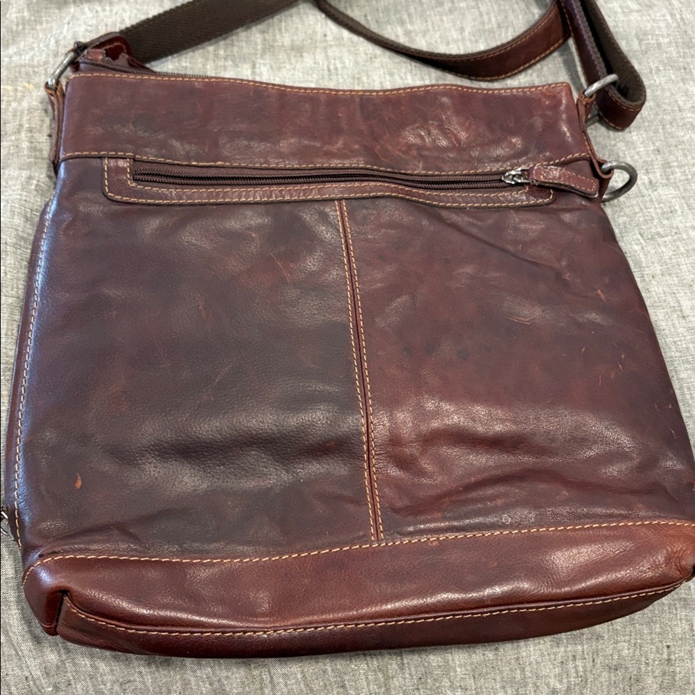 Jack Georges Buffalo Leather Cross body model 7312 EUC retail $245